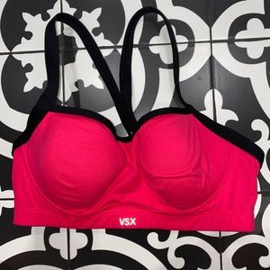 Victoria sport sports underwire bra size 32D